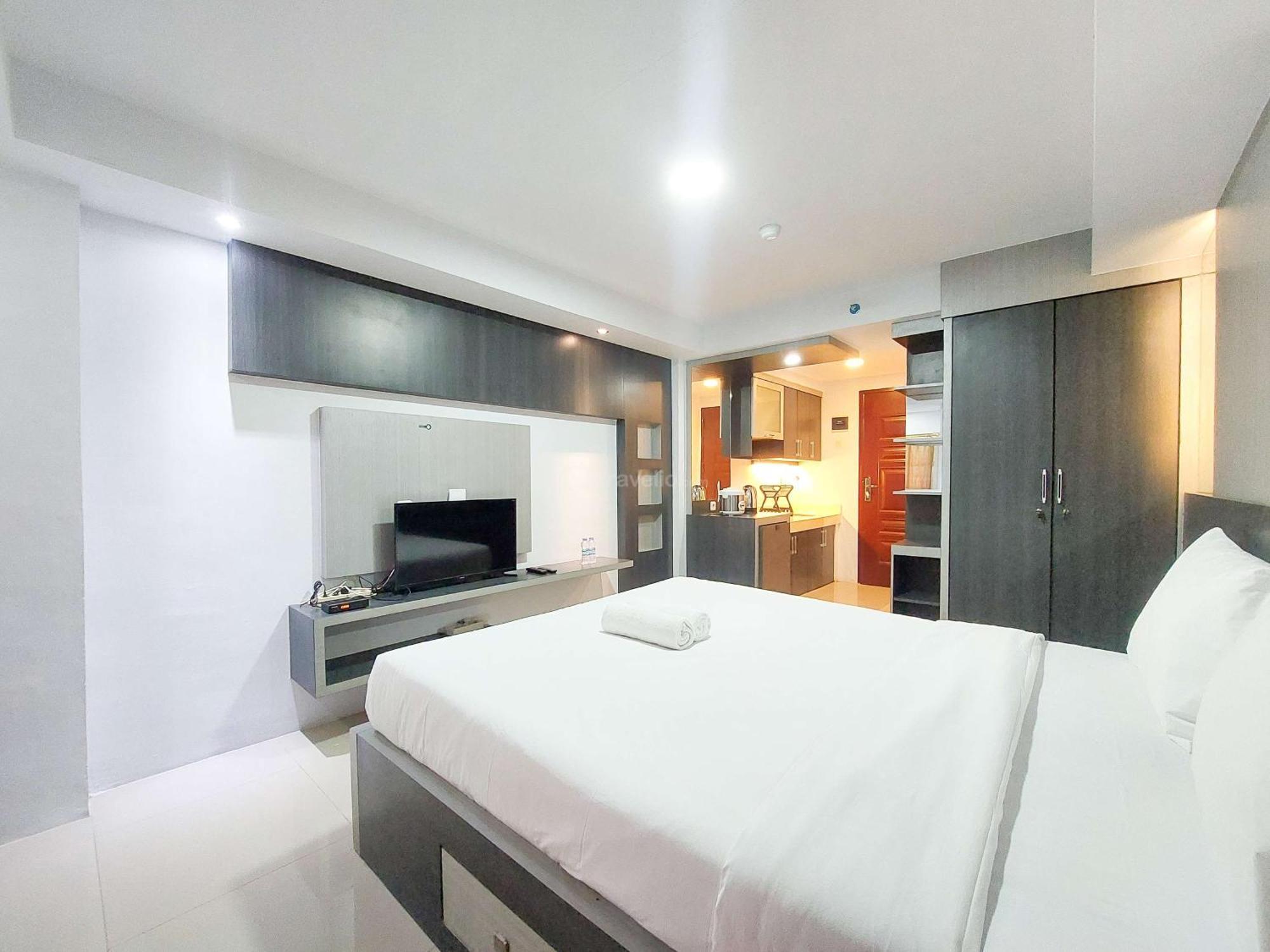 Apartemen Homey And Warm At Mansyur By Travelio